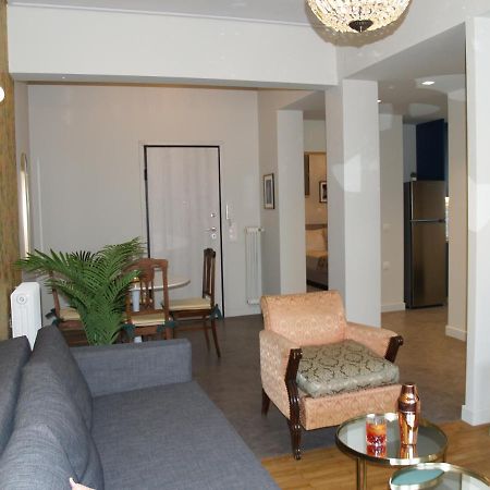 Mrs Holiday Apartment Αθήνα Εξωτερικό φωτογραφία