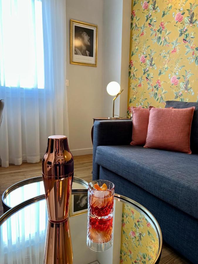 Mrs Holiday Apartment Αθήνα Εξωτερικό φωτογραφία